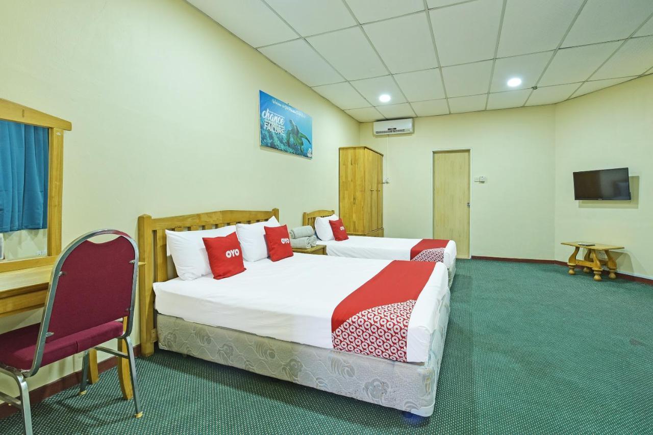 Oyo 90672 De Paradise Turtle Hotel ケルテ エクステリア 写真